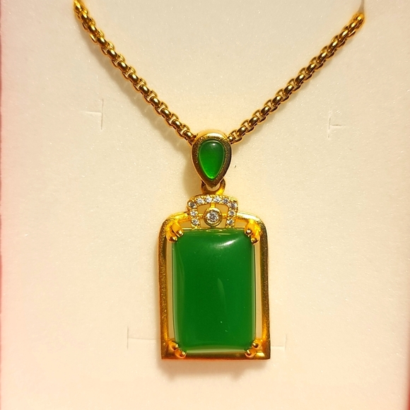 Jade - Picture 1 of 3